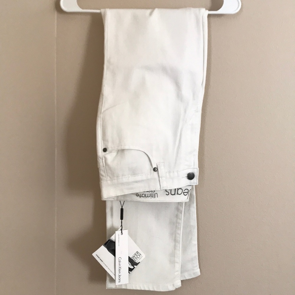 Calvin Klein Jeans White womens size 14 (32x32)